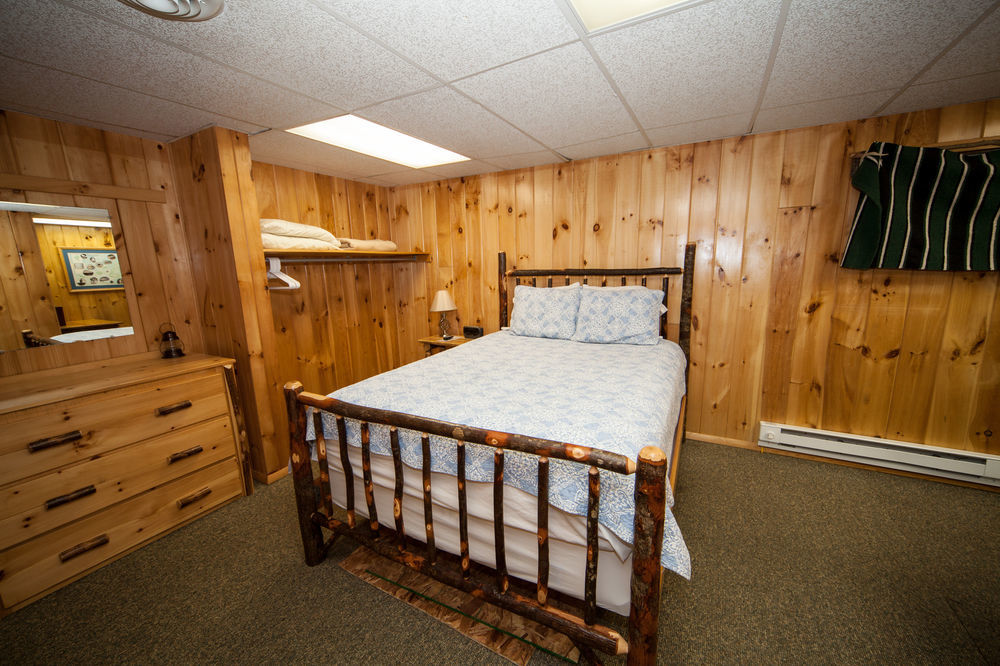 Log Cabin Lodge & Suites Jones Mills Екстериор снимка